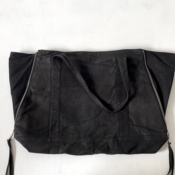 Ultra Soft Lamb Leather Large Tote - Picture 9 of 16